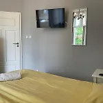 Studio Przy Molo Z Balkonem I Parkingiem Apartmán