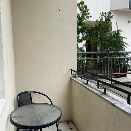 Studio Przy Molo Z Balkonem I Parkingiem דירה *